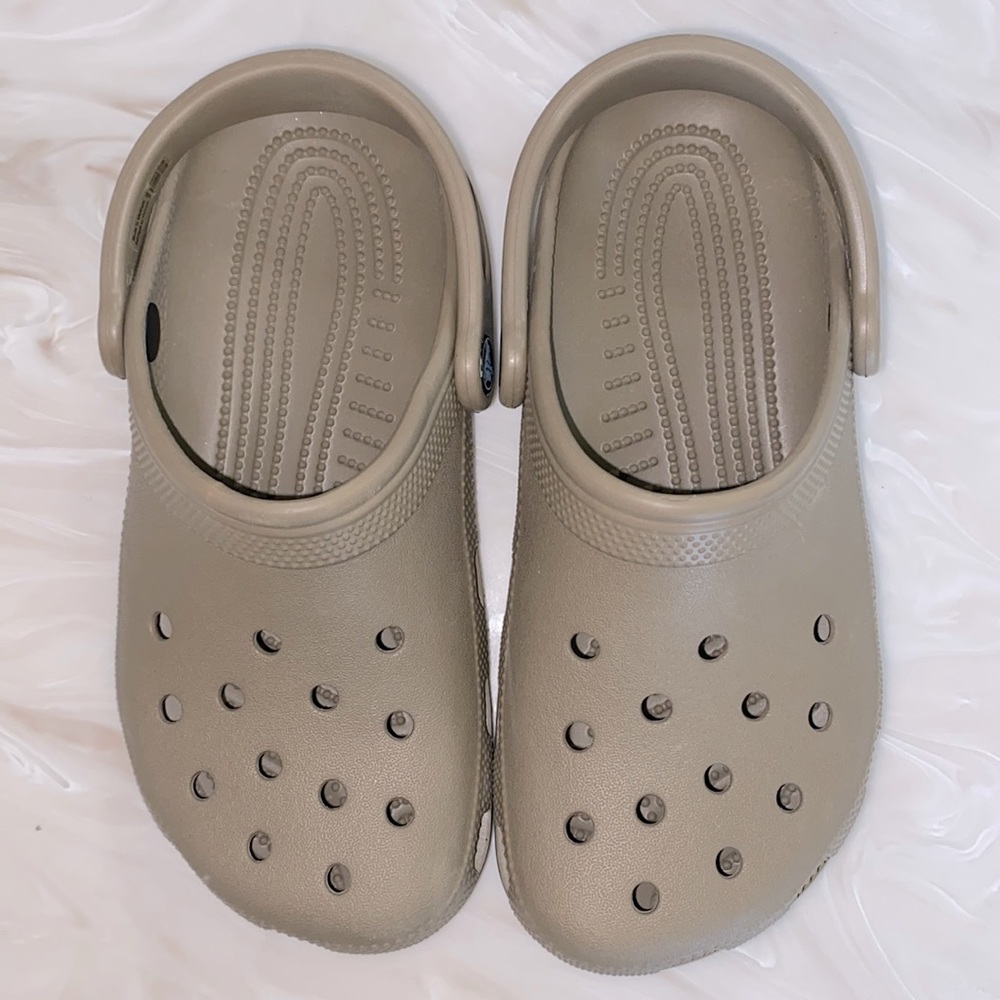 Crocs Classic clogs desert tan (very lightly used, see end pictures)